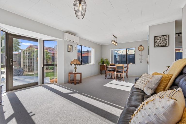 Photo of property in 273/1 Mangorei Road, Merrilands, New Plymouth, 4312