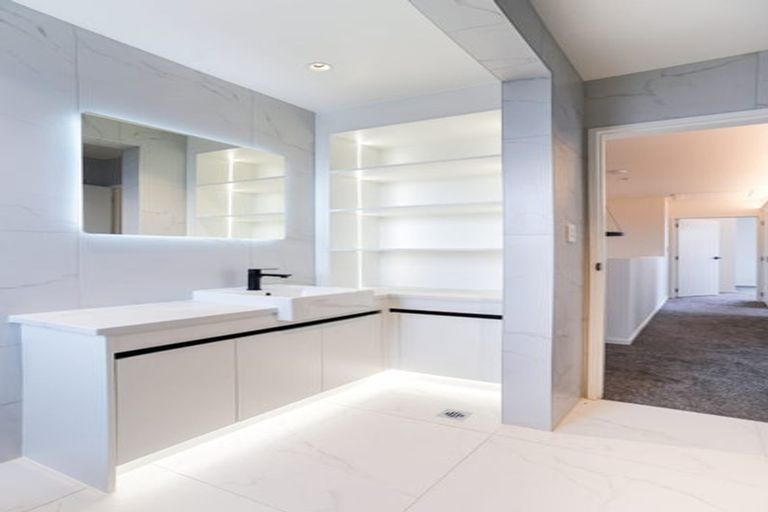 Photo of property in 18 Corporal Street, Papakura, 2110