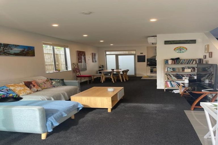 Photo of property in 8/59 The Parade, Island Bay, Wellington, 6023