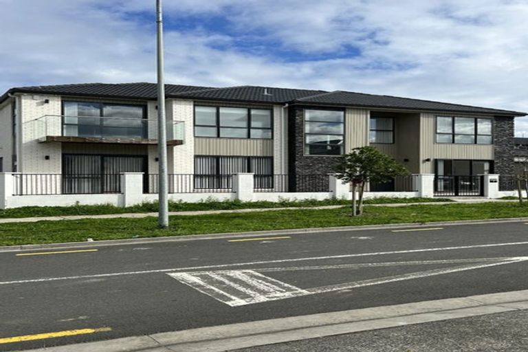 Photo of property in 1 Lime Rise, Flat Bush, Auckland, 2019