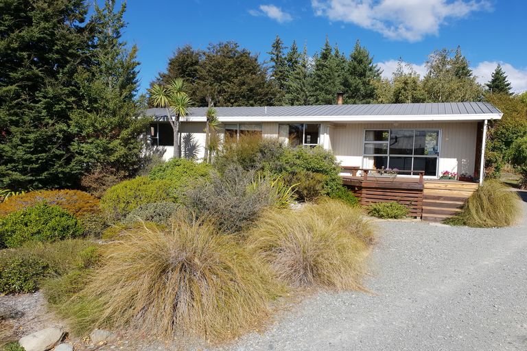 Photo of property in 30 Murray Place, Lake Tekapo, 7999