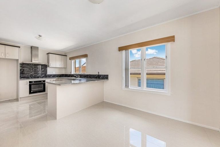 Photo of property in 61 Halver Road, Hillpark, Auckland, 2102