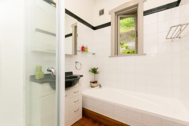 Photo of property in 450 Evans Bay Parade, Hataitai, Wellington, 6021