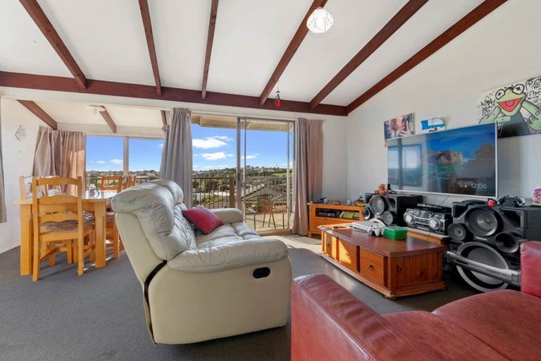 Photo of property in 31 Rishworth Avenue, Stanmore Bay, Whangaparaoa, 0932