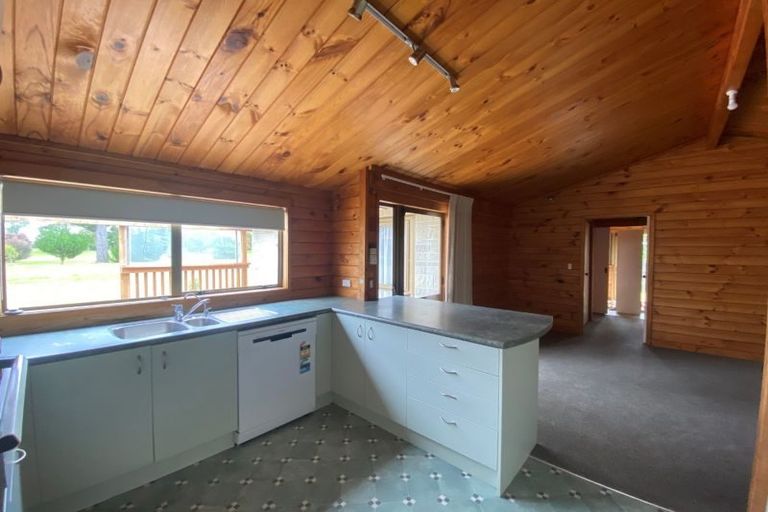 Photo of property in 87 Carnoustie Drive, Wattle Downs, Auckland, 2103