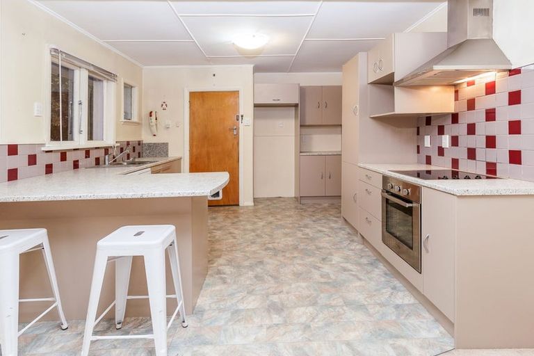 Photo of property in 21 Harris Street, Waimate, 7924