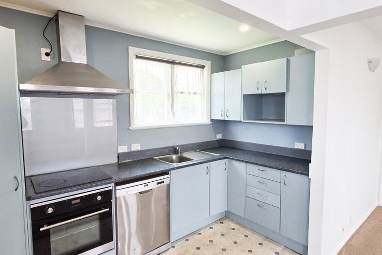 Photo of property in 19 Gear Terrace, Ranui, Porirua, 5024