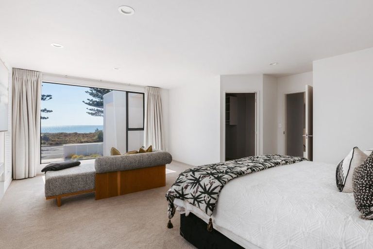 Photo of property in 94 Marine Parade, Mount Maunganui, 3116