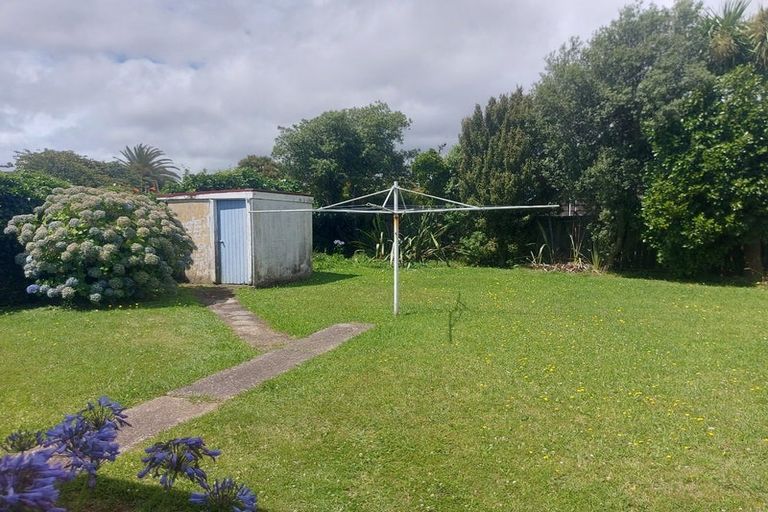 Photo of property in 5-6 Brown Grove, Fairfield, Lower Hutt, 5011