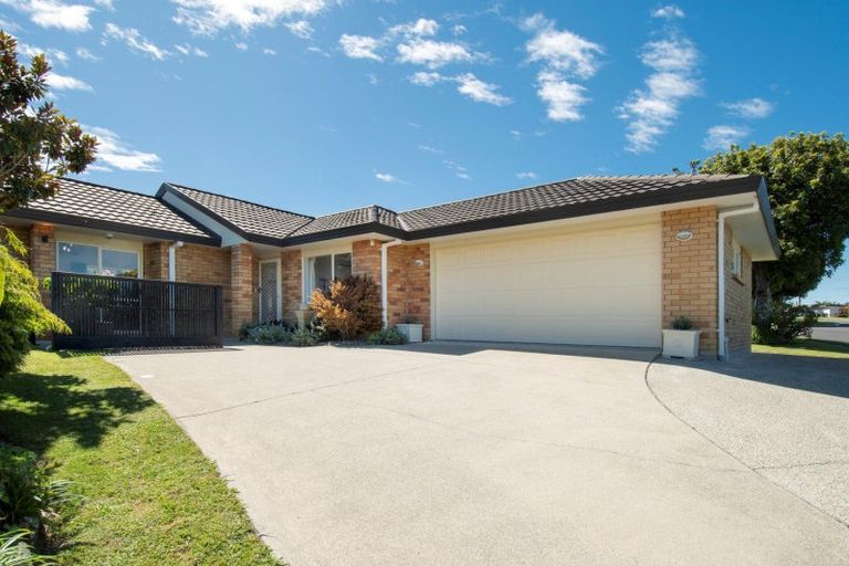 Photo of property in 1 Tautara Place, Ohauiti, Tauranga, 3112