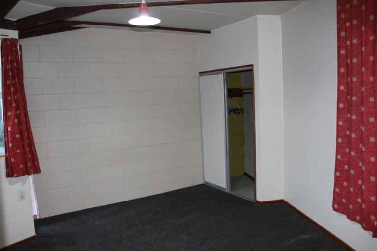 Photo of property in 67 Easther Crescent, Kew, Dunedin, 9012