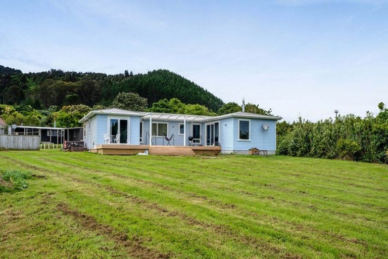 Photo of property in 18 Ahu Ahu Road, Kaitake, New Plymouth, 4374