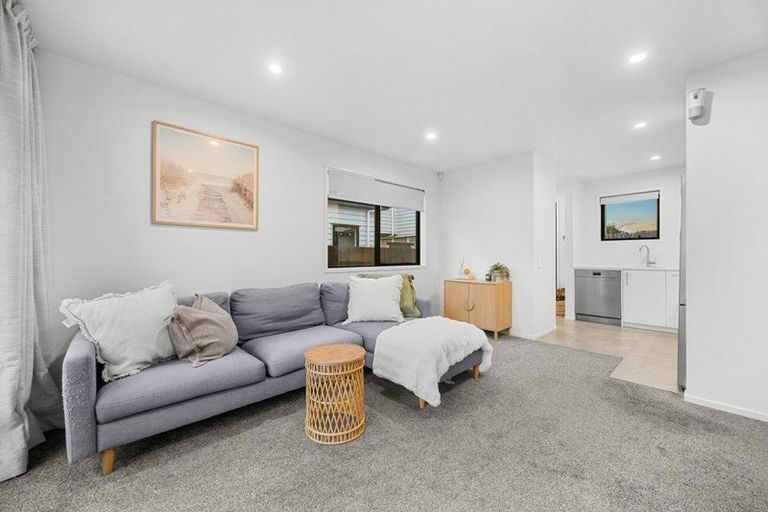 Photo of property in 7 Patrick Rice Drive, Swanson, Auckland, 0614