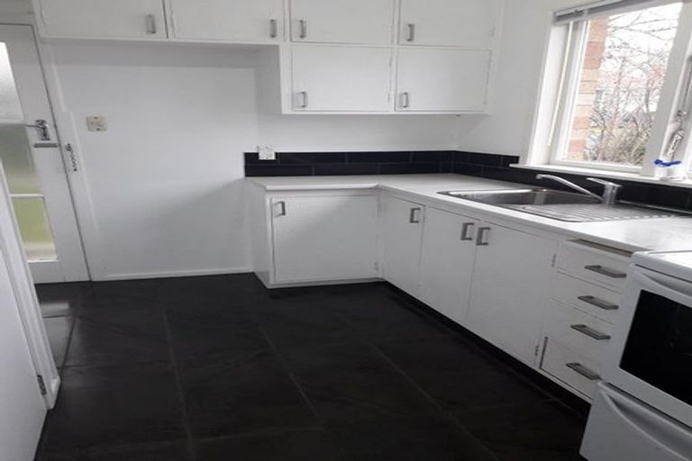 Photo of property in 98b Forest Lake Road, Forest Lake, Hamilton, 3200