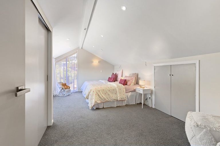 Photo of property in 170 Paremata Road, Paremata, Porirua, 5024