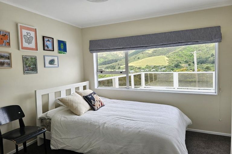 Photo of property in 17 Haunui Road, Pukerua Bay, 5026