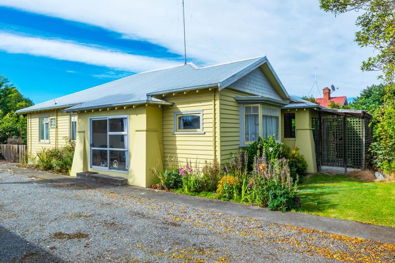 Photo of property in 12 Campbell Street, Geraldine, 7930