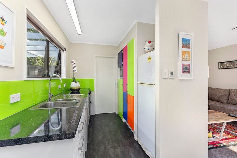 Photo of property in 2c Cashmere Avenue, Khandallah, Wellington, 6035