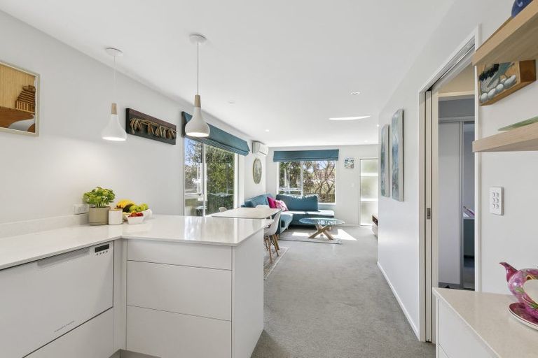 Photo of property in 7/69 Freyberg Street, Lyall Bay, Wellington, 6022