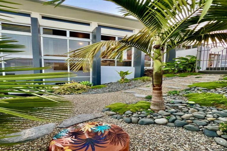 Photo of property in 16 Southworth Place, Grandview Heights, Hamilton, 3200