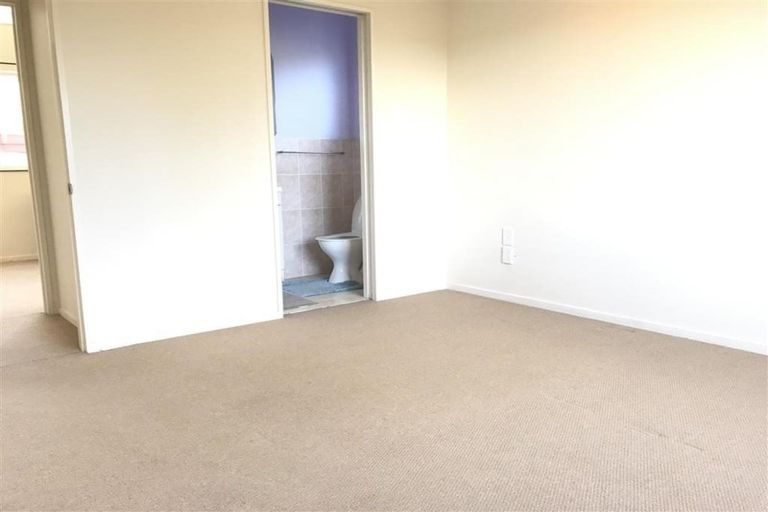 Photo of property in 171a Royal Road, Massey, Auckland, 0614