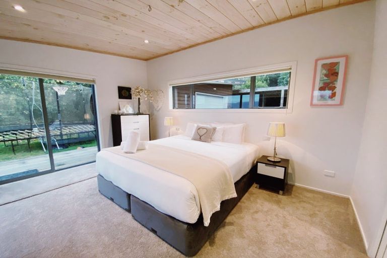 Photo of property in 17 Lookout Drive, Mount Creighton, Queenstown, 9371