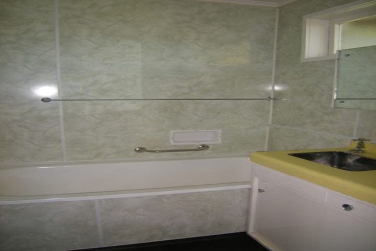 Photo of property in 9 Selwyn Street, Leeston, 7632