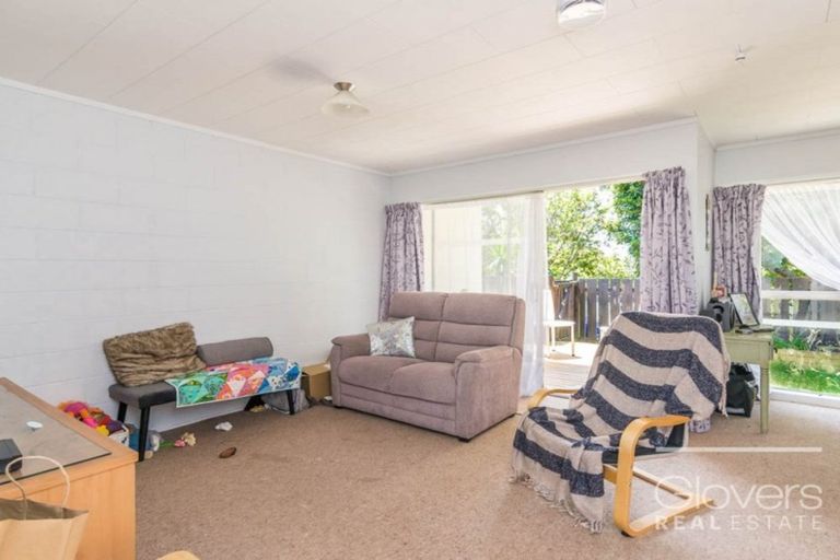 Photo of property in 5/109a Te Atatu Road, Te Atatu South, Auckland, 0610