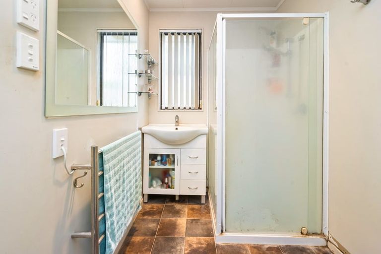 Photo of property in 8c Mountain Road, Morningside, Whangarei, 0110