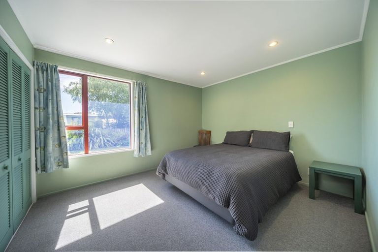 Photo of property in 25 Mackinnon Loop, Te Anau, 9600