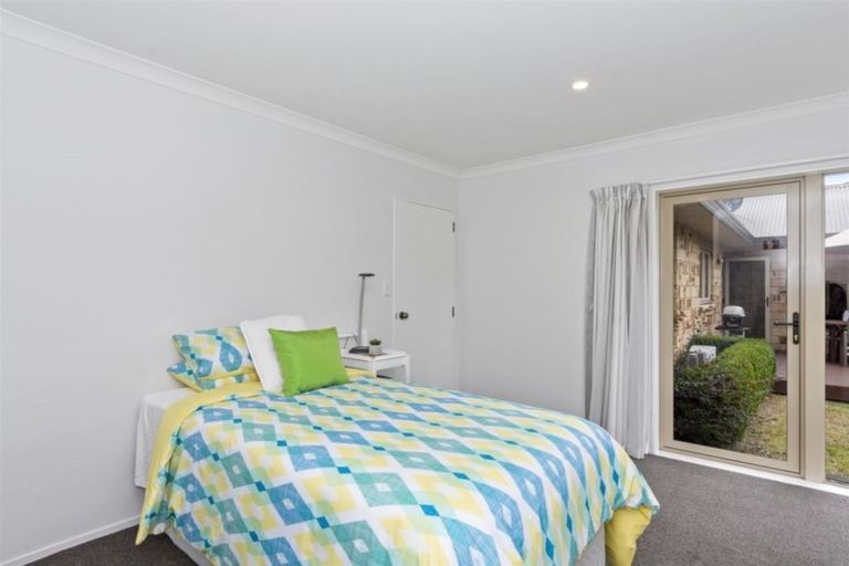 Photo of property in 56 Raukawa Drive, Bethlehem, Tauranga, 3110