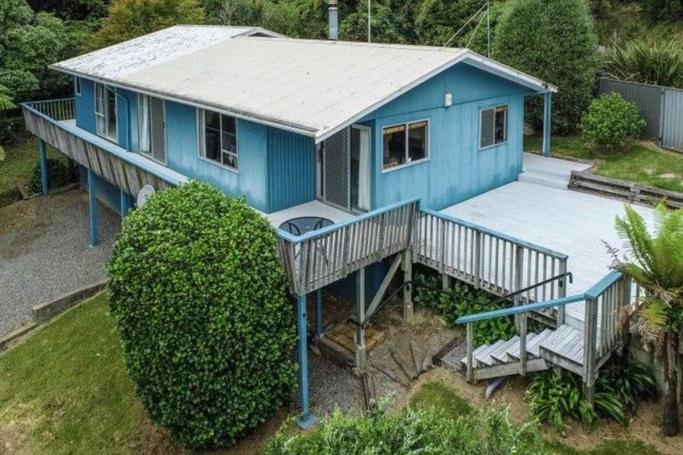 Photo of property in 6 Mccormicks Road, Whatamango Bay, Picton, 7281
