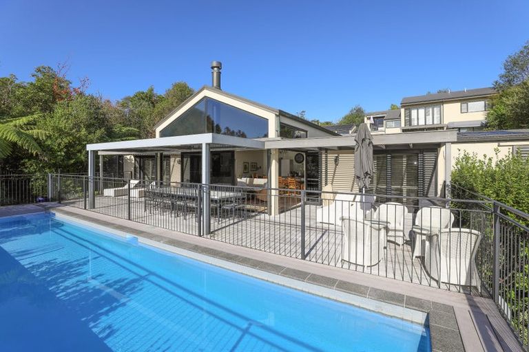 Photo of property in 24 Whakamoenga Point, Acacia Bay, Taupo, 3385