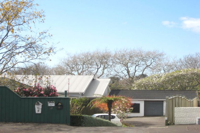 Photo of property in 69 Mangorei Road, Strandon, New Plymouth, 4312