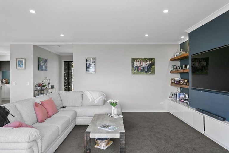 Photo of property in 65 Arrowsmith Avenue, Waipahihi, Taupo, 3330