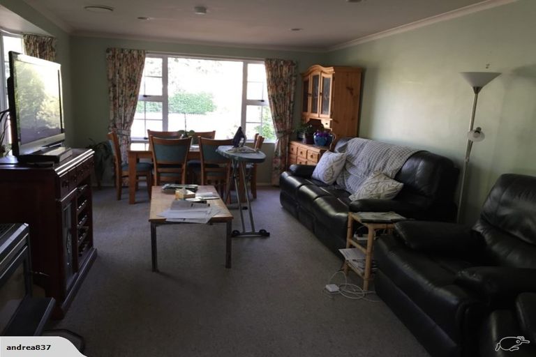 Photo of property in 118 East Street, Greytown, 5712