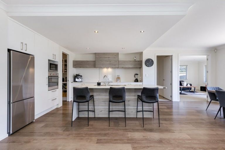 Photo of property in 4 Mirabell Place, Patumahoe, Pukekohe, 2679