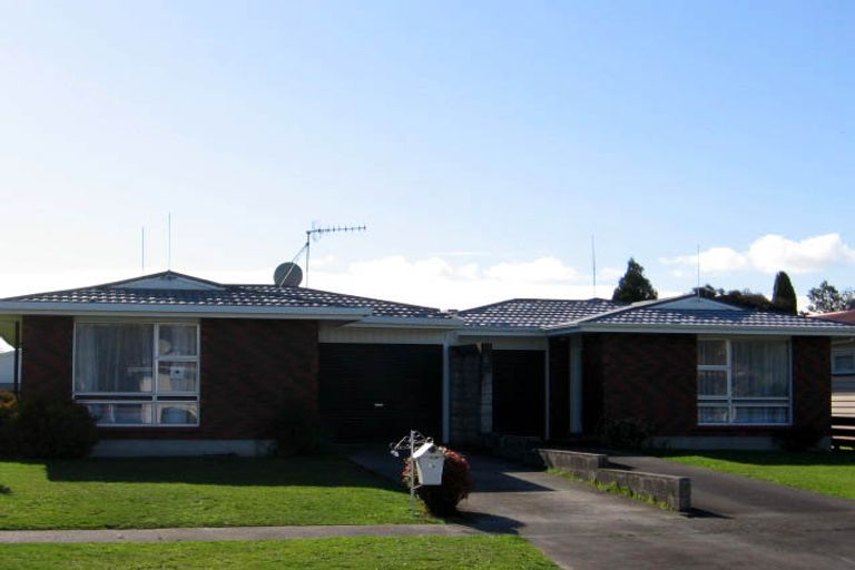 Photo of property in 23 Henare Street, West End, Palmerston North, 4412