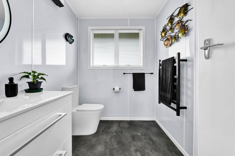 Photo of property in 6 Davidson Street, Hawera, 4610