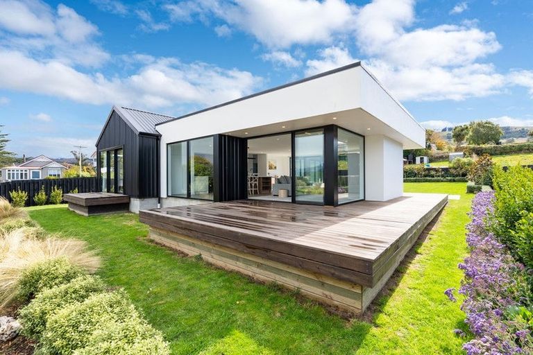 Photo of property in 4 Okahau Terrace, Warrington, 9471