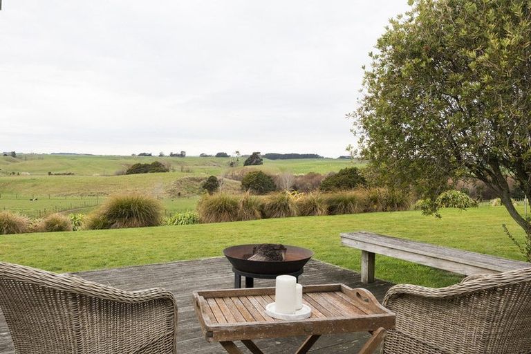 Photo of property in 780 Halcombe Road, Halcombe, 4775