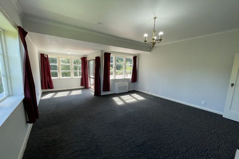 Photo of property in 38 Sunshine Avenue, Karori, Wellington, 6012