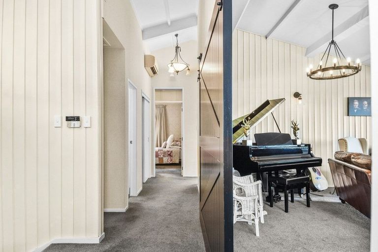 Photo of property in 37 Brookfield Terrace, Brookfield, Tauranga, 3110