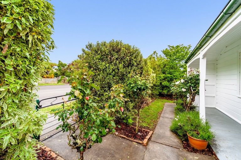 Photo of property in 9 Collins Street, Waipawa, 4210