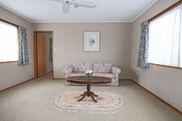 Photo of property in 24 Saint Hill Lane, Havelock North, 4130