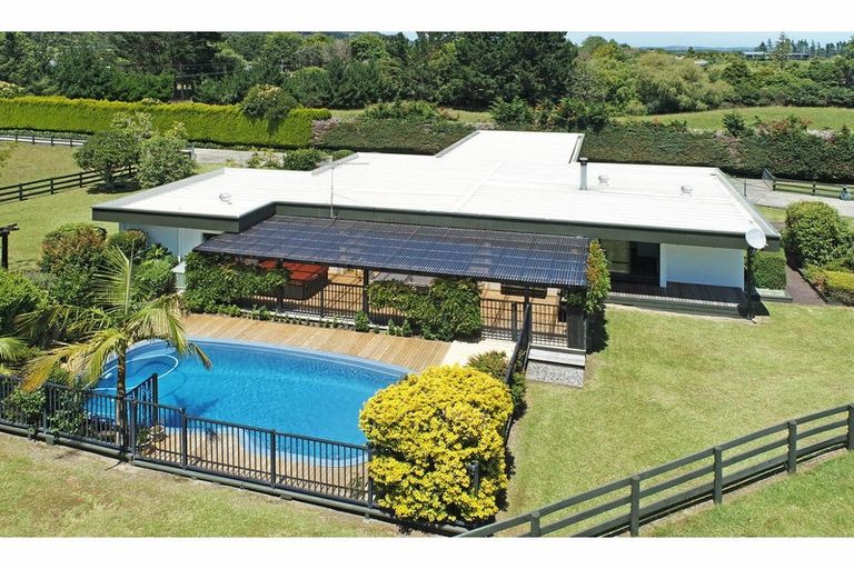 Photo of property in 41 Jack Paterson Road, Opaheke, Papakura, 2584