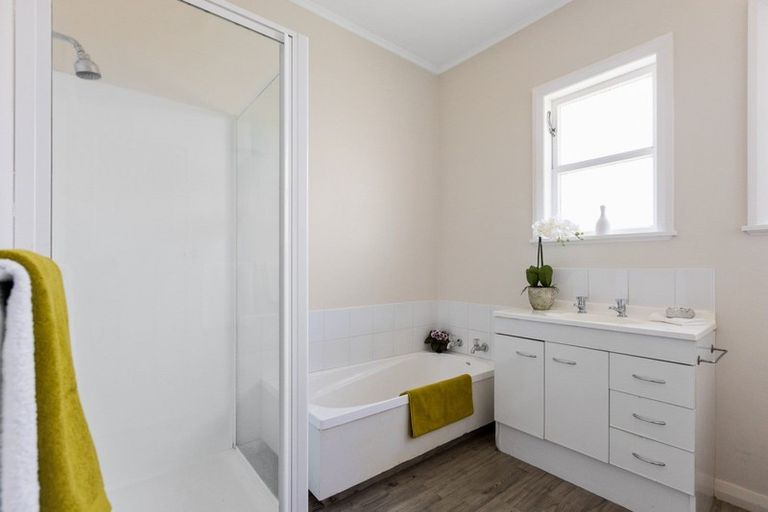 Photo of property in 702 Massey Street, Akina, Hastings, 4122