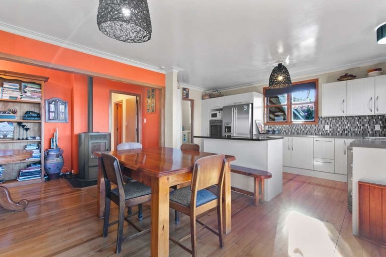 Photo of property in 6 Edward Street, Western Heights, Rotorua, 3015