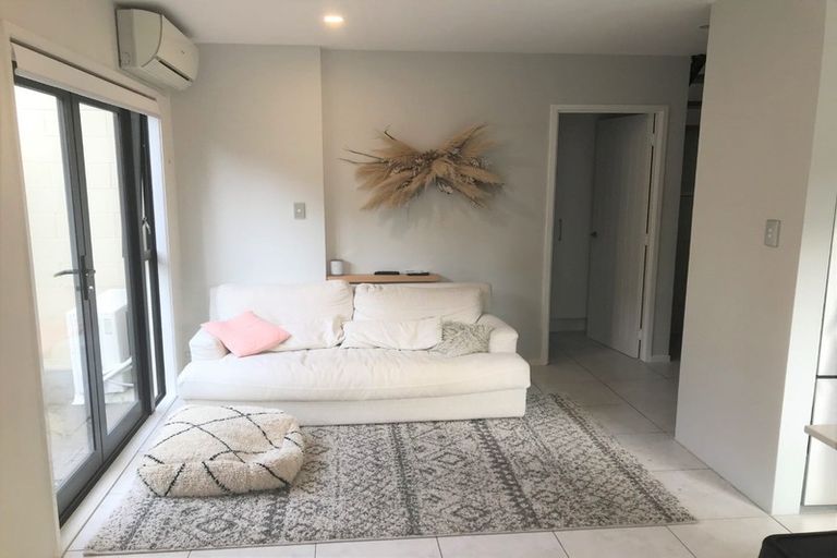 Photo of property in 12/3 Glen Road, Browns Bay, Auckland, 0630