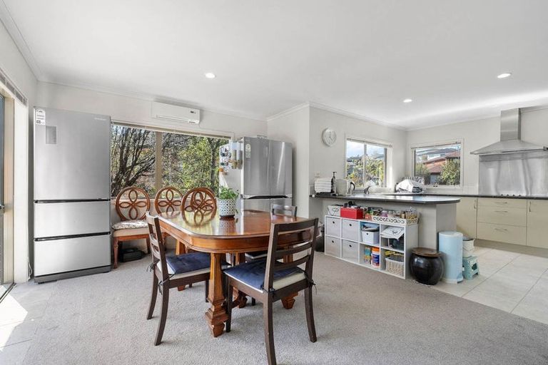 Photo of property in 142 Oaktree Avenue, Browns Bay, Auckland, 0630
